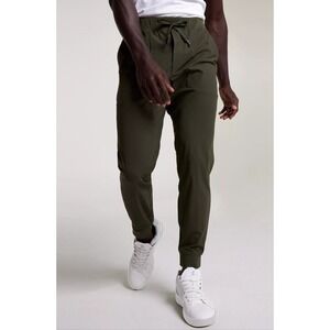 NWT VRST Limitless Slim Fit Extra Comfort Joggers 2XL 27in. Inseam 4 way stretch